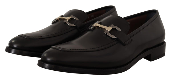 Salvatore Ferragamo Black Calf Leather Moccasin -muodolliset kengät