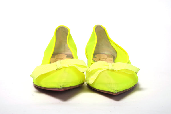 Christian Louboutin Fluro Yellow Flat Point Toe -kenkä