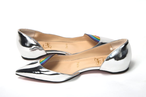 Christian Louboutin Silver Patentleather Flat Point Toe kenkä