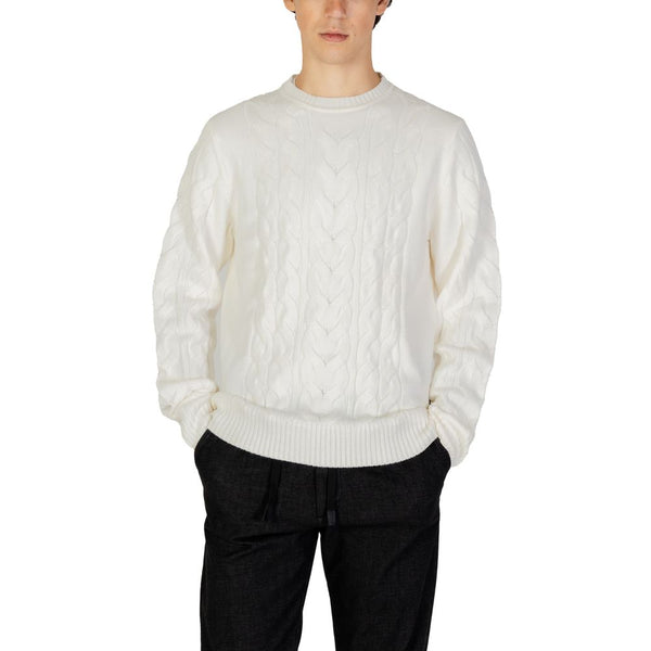 Hamaki-Ho White Marabou Sweater