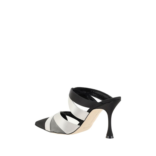 Manolo Blahnik Oyounak Pumps