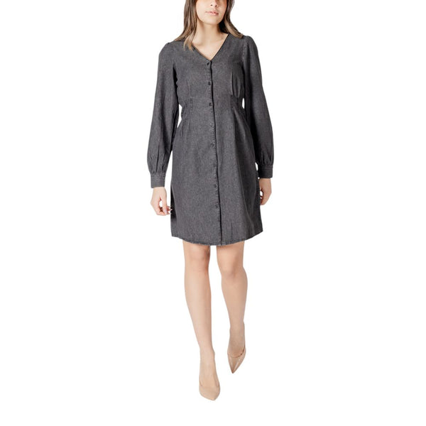 ICHI Black Cotton Short