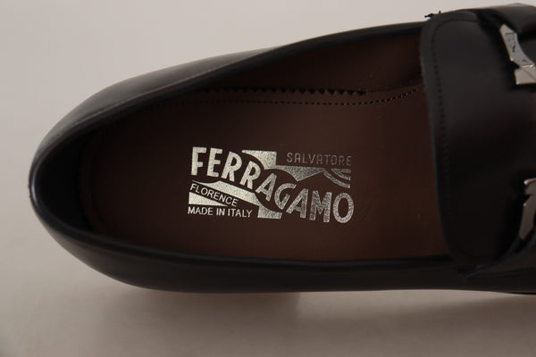 Salvatore Ferragamo Black Calf Leather Moccasin -muodolliset kengät