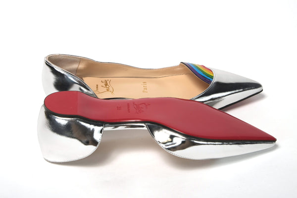 Christian Louboutin Silver Patentleather Flat Point Toe kenkä