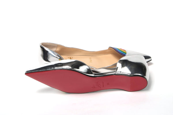 Christian Louboutin Silver Patentleather Flat Point Toe kenkä